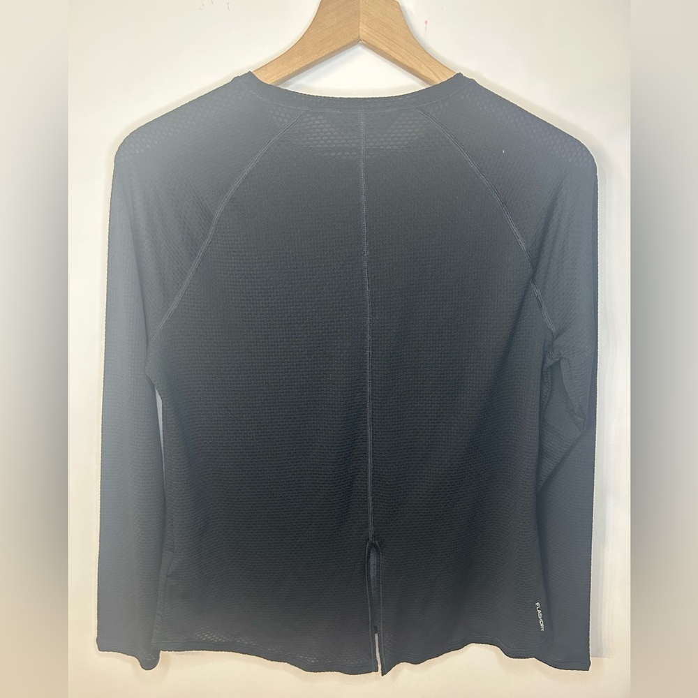 The North Face Women’s Black and Gray Determination Long Sleeve Top, Size Medium - Picture 4 of 9